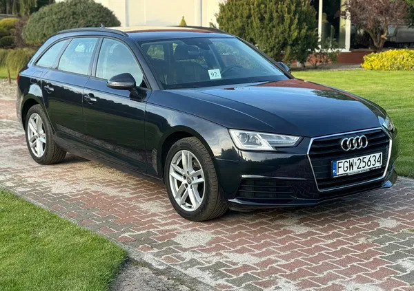 audi a4 Audi A4 cena 65900 przebieg: 170000, rok produkcji 2016 z Wojkowice